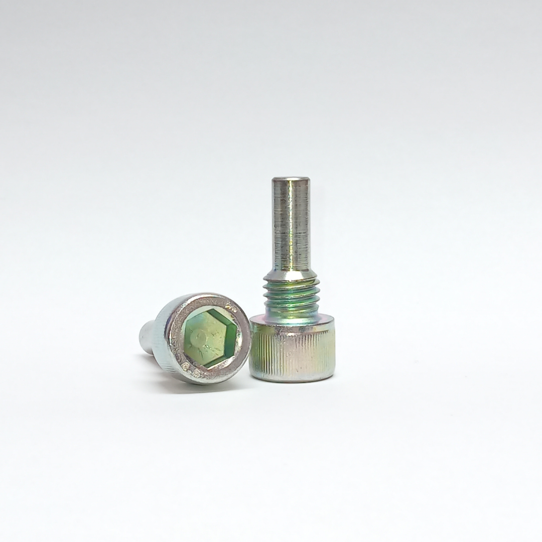 madimport_distribucion-tornilleria-articulos-fijacion_productos_gestion-importaciones-almacenes_madrid-espana_productos-bajo-plano_DIN-912-Modificado