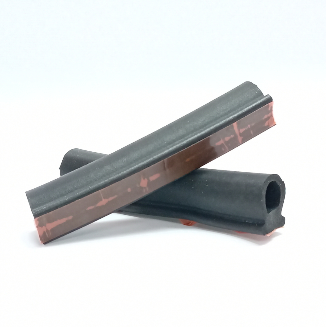 madimport_distribucion-tornilleria-articulos-fijacion_productos_gestion-importaciones-almacenes_madrid-espana_productos-bajo-plano_perfil-adhesivo